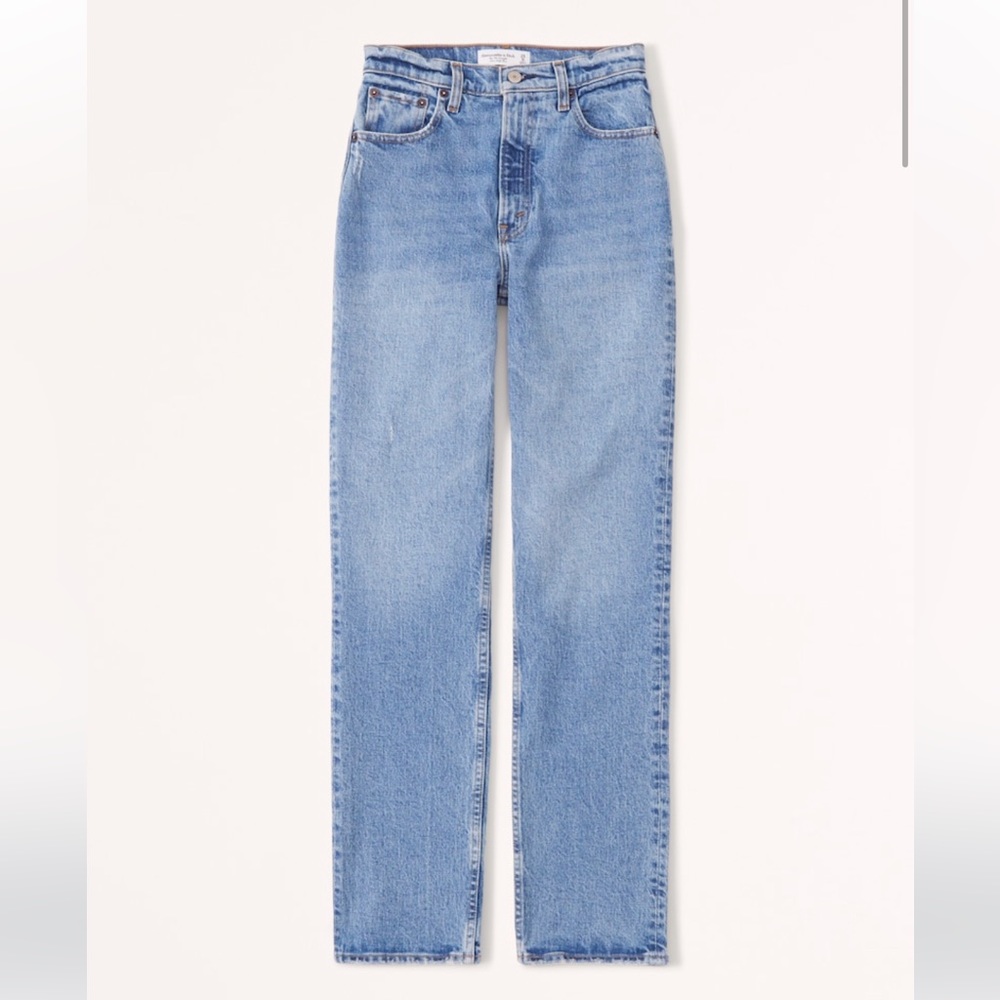 ABERCROMBIE || Size: 28S NEW! Ultra High Rise 90s Straight Jean